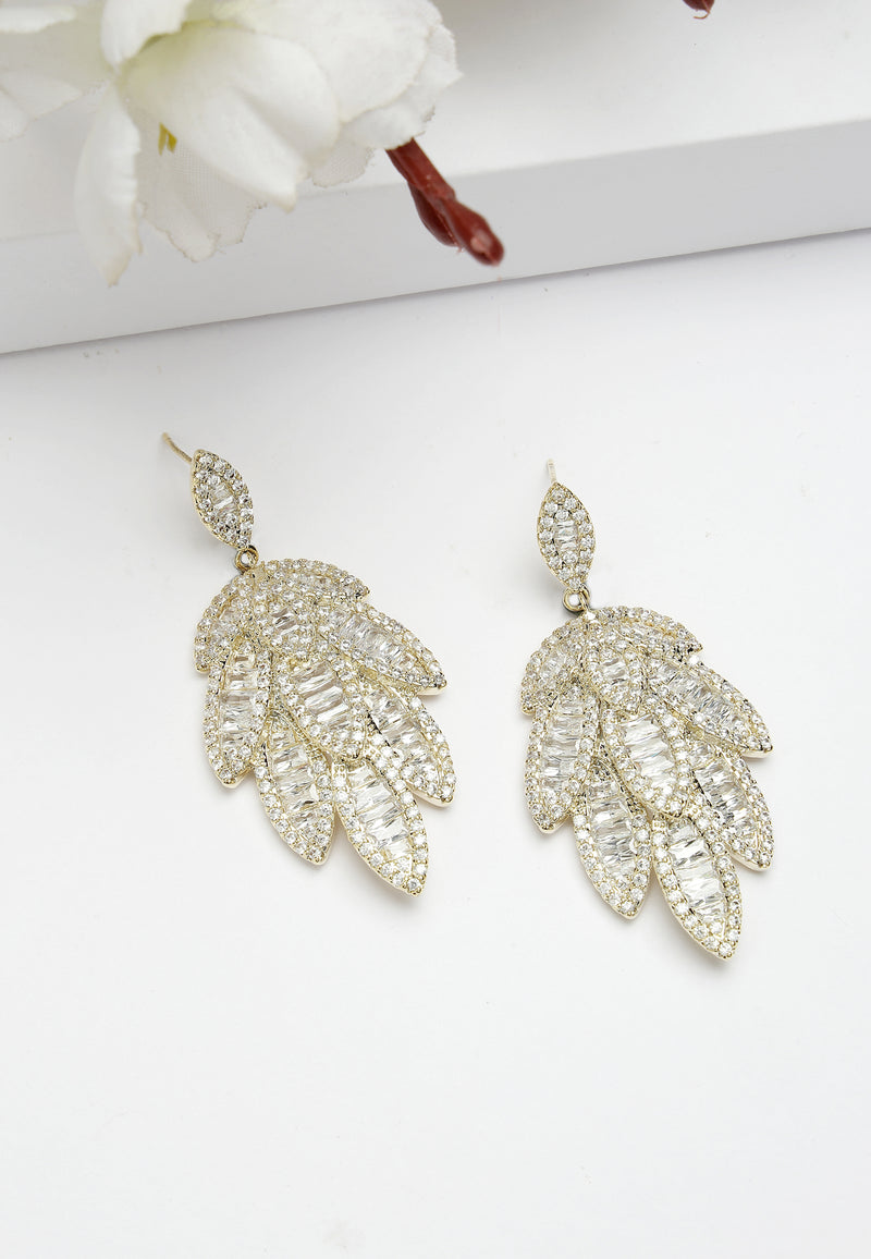 Boucles d'oreilles pendantes en forme de feuille de saule et zircone cubique