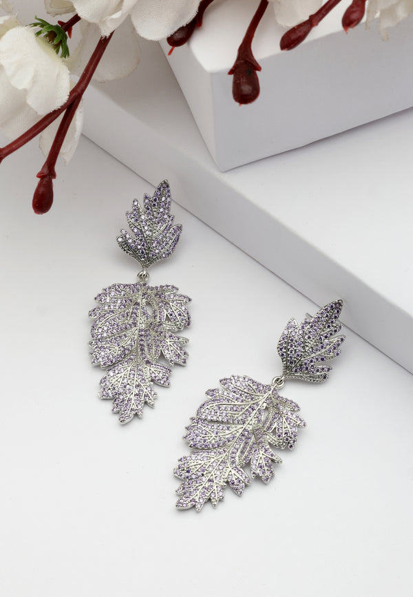 Boucles d'oreilles pendantes en forme de feuille Diva