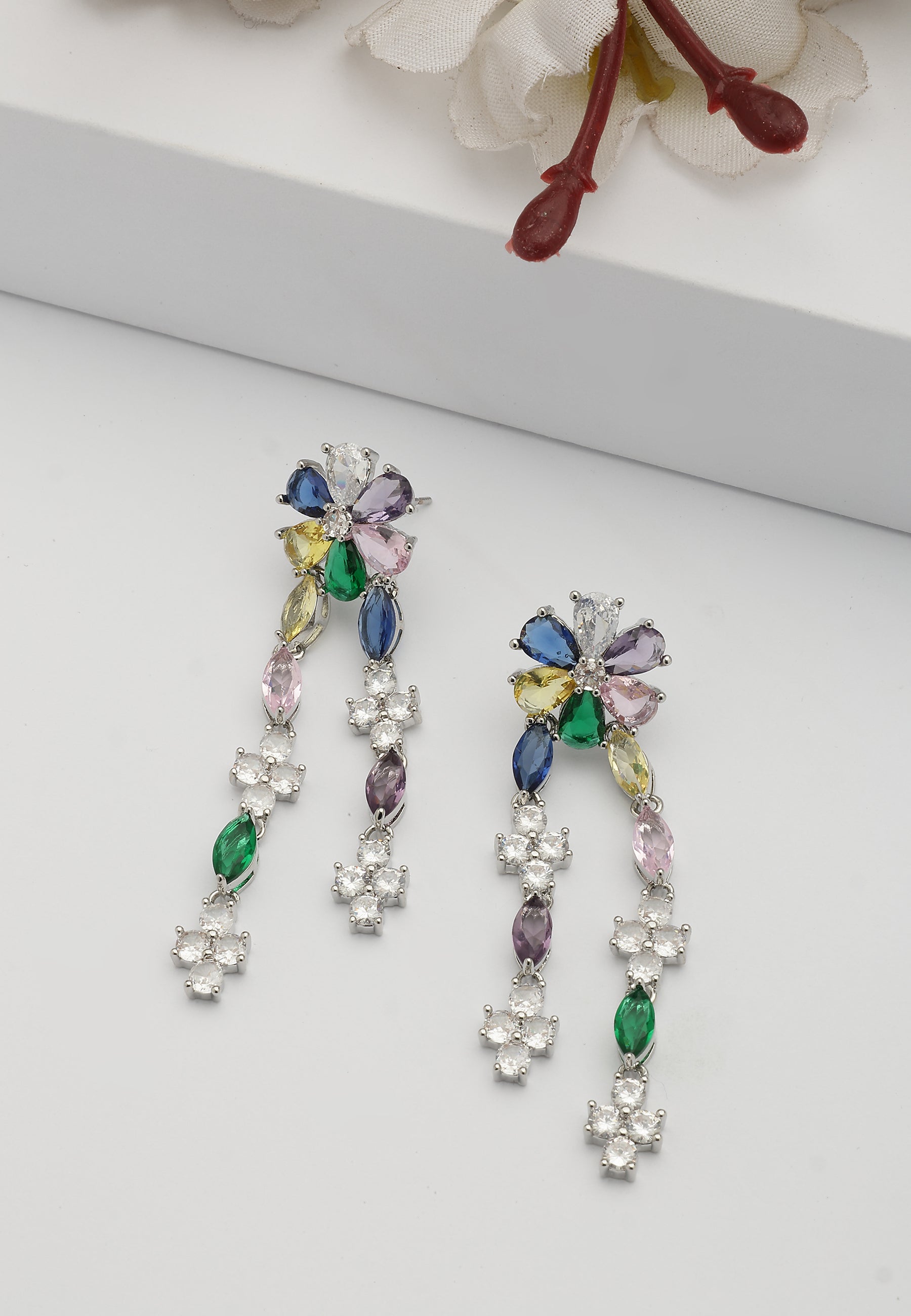 Boucles d'oreilles pendantes florales multicolores