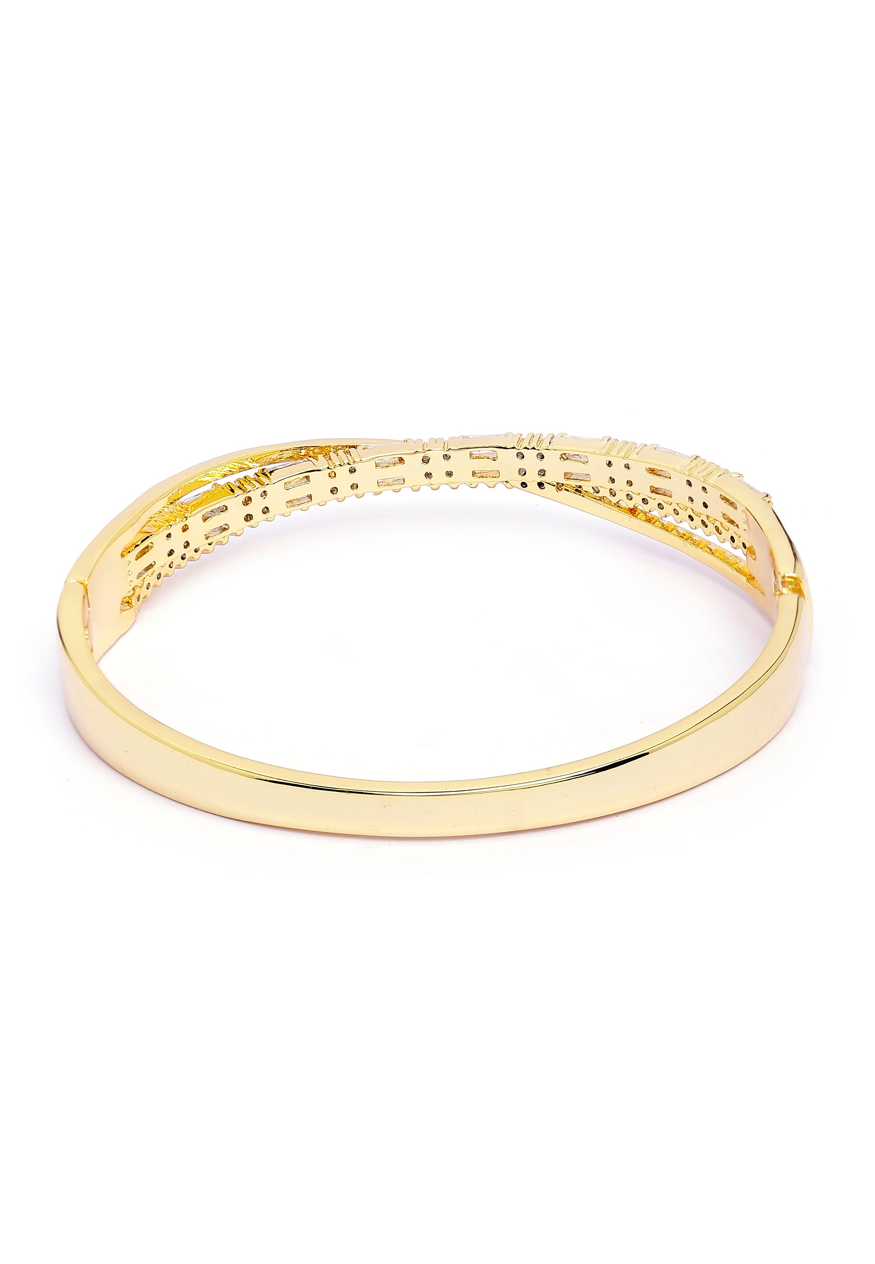 Golden Twirl Diamond Bangle